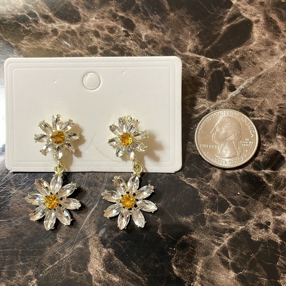 For Love And Lemons Marguerite Crystal Daisy Earrings - Picture 15 of 16
